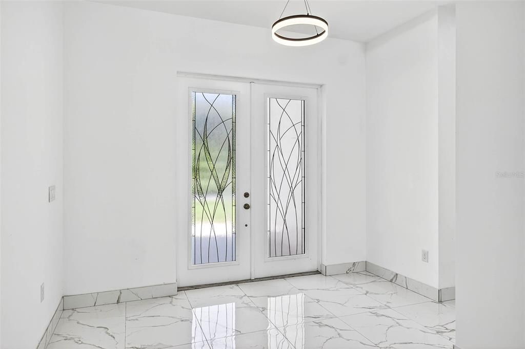 For Sale: $975,000 (4 beds, 3 baths, 3000 Square Feet)