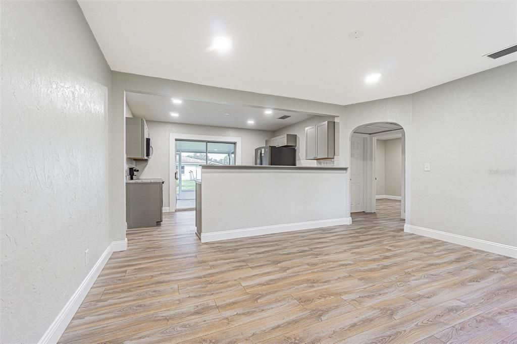 En Venta: $317,000 (3 camas, 1 baños, 1104 Pies cuadrados)