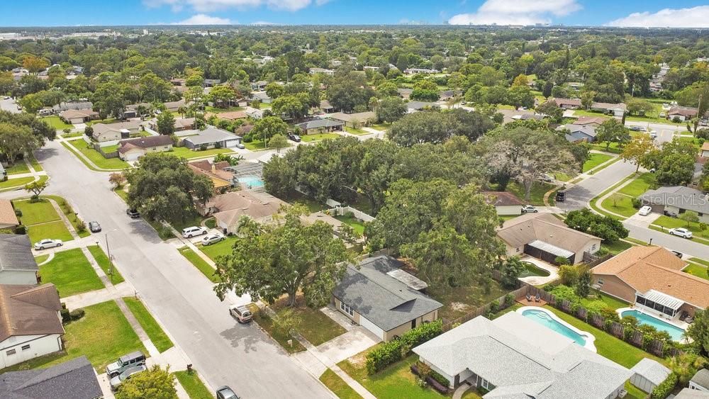 合同活跃: $399,900 (3 贝兹, 2 浴室, 1689 平方英尺)