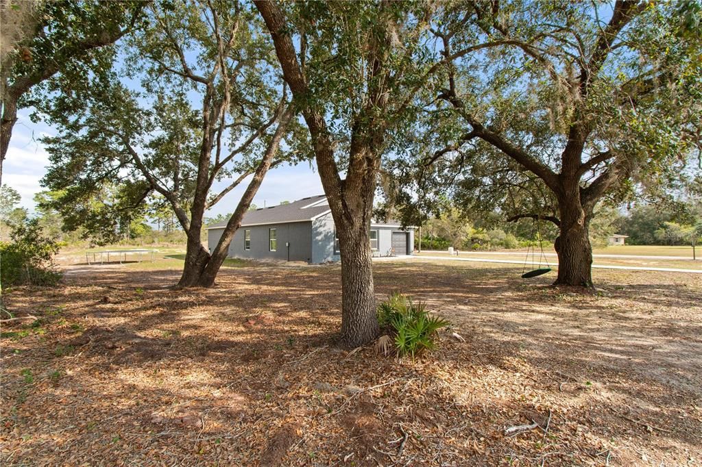 For Sale: $312,900 (5 beds, 2 baths, 1709 Square Feet)