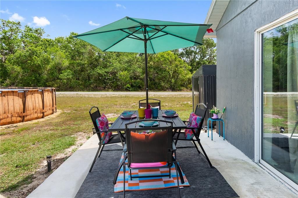 For Sale: $312,900 (5 beds, 2 baths, 1709 Square Feet)