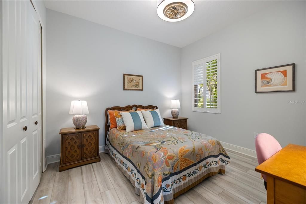 合同活跃: $744,000 (3 贝兹, 3 浴室, 2563 平方英尺)