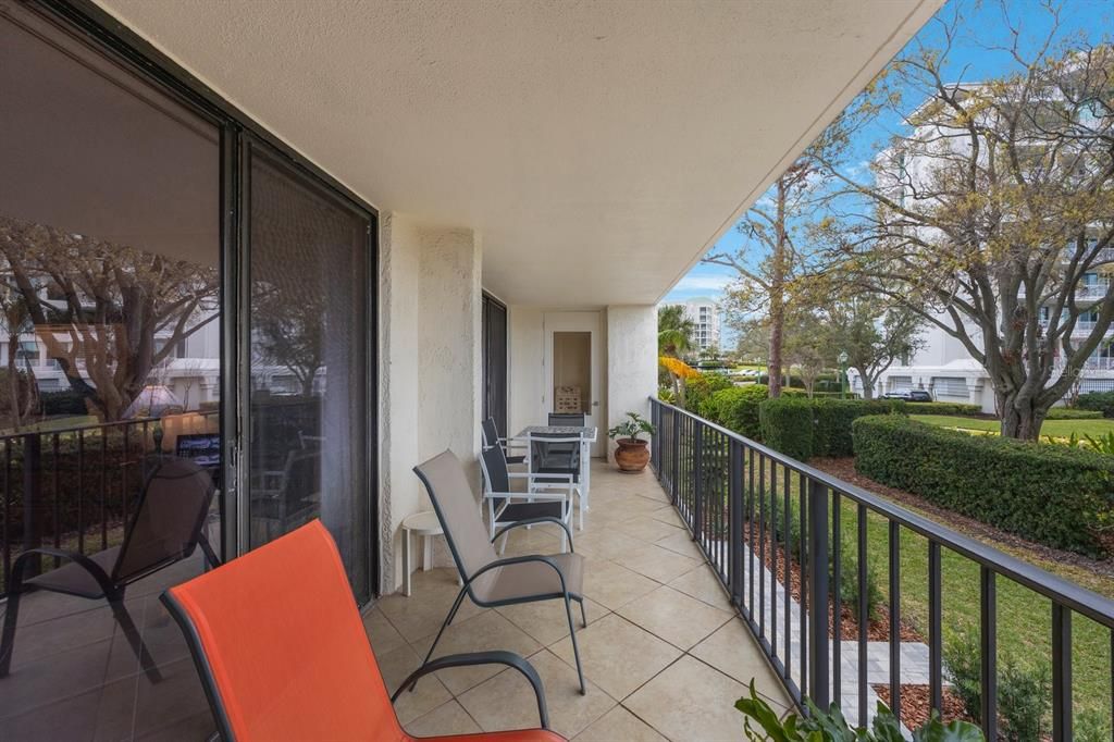 En Venta: $469,900 (2 camas, 2 baños, 1395 Pies cuadrados)