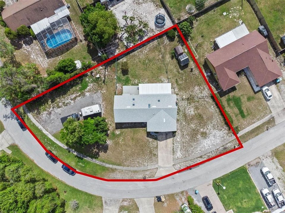 Activo con contrato: $300,000 (3 camas, 2 baños, 1348 Pies cuadrados)