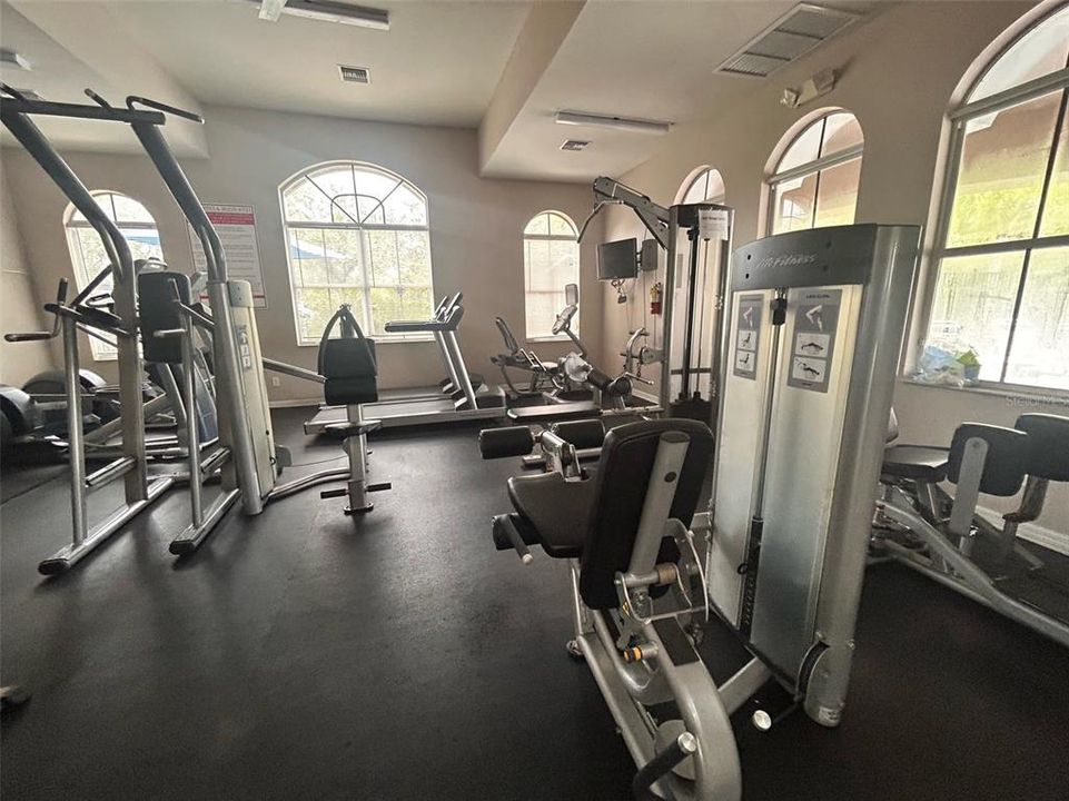 For Rent: $2,200 (3 beds, 2 baths, 1938 Square Feet)