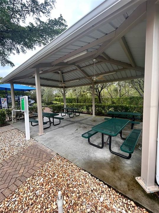 For Rent: $2,200 (3 beds, 2 baths, 1938 Square Feet)