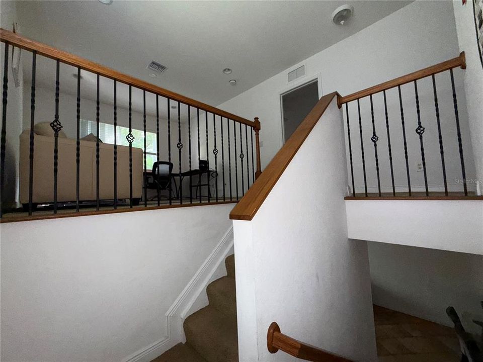 For Rent: $2,200 (3 beds, 2 baths, 1938 Square Feet)