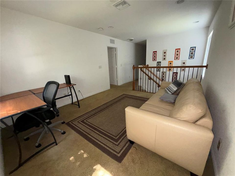 For Rent: $2,200 (3 beds, 2 baths, 1938 Square Feet)