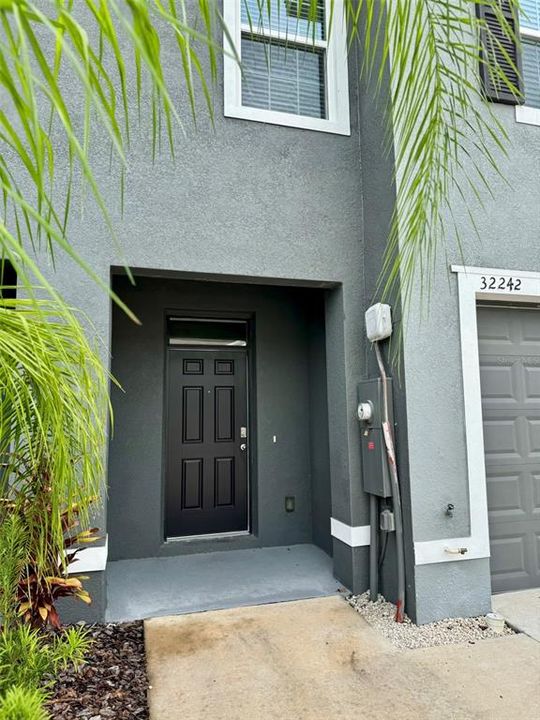 Active With Contract: $1,500 (3 beds, 2 baths, 1673 Square Feet)
