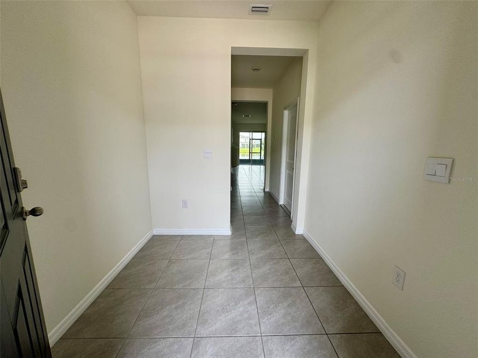 Active With Contract: $1,500 (3 beds, 2 baths, 1673 Square Feet)