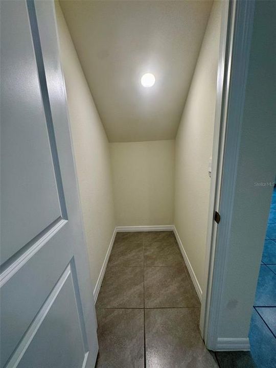 Active With Contract: $1,500 (3 beds, 2 baths, 1673 Square Feet)