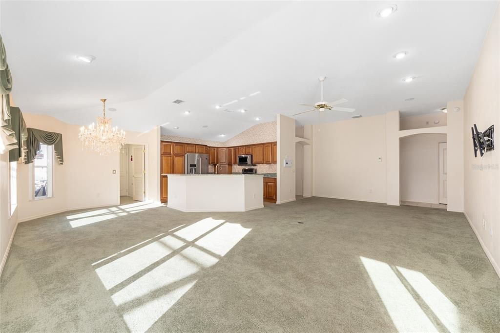 待售: $699,000 (3 贝兹, 3 浴室, 2252 平方英尺)