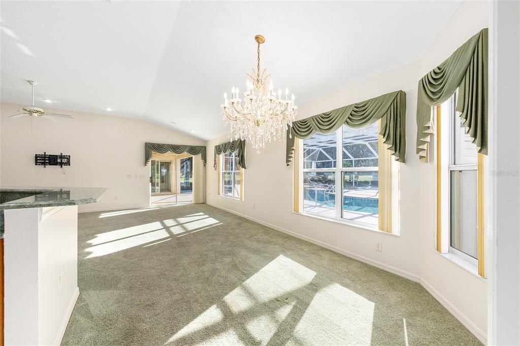 待售: $699,000 (3 贝兹, 3 浴室, 2252 平方英尺)