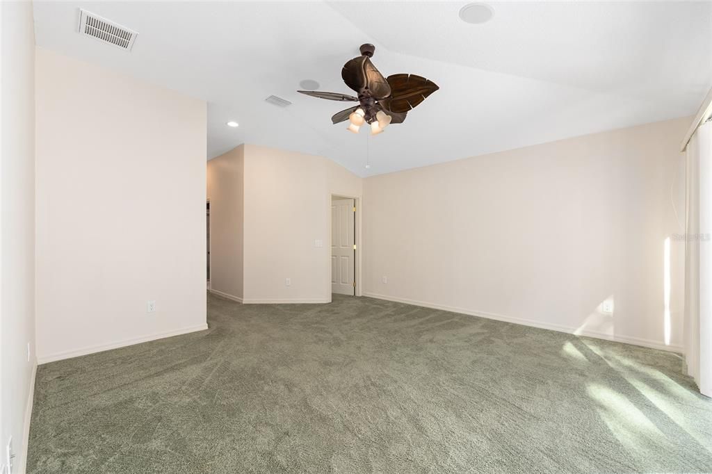 待售: $699,000 (3 贝兹, 3 浴室, 2252 平方英尺)