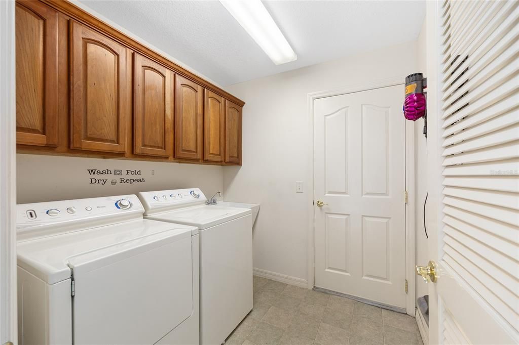 待售: $699,000 (3 贝兹, 3 浴室, 2252 平方英尺)