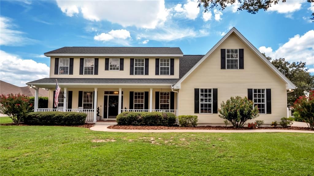 合同活跃: $599,900 (4 贝兹, 2 浴室, 2922 平方英尺)