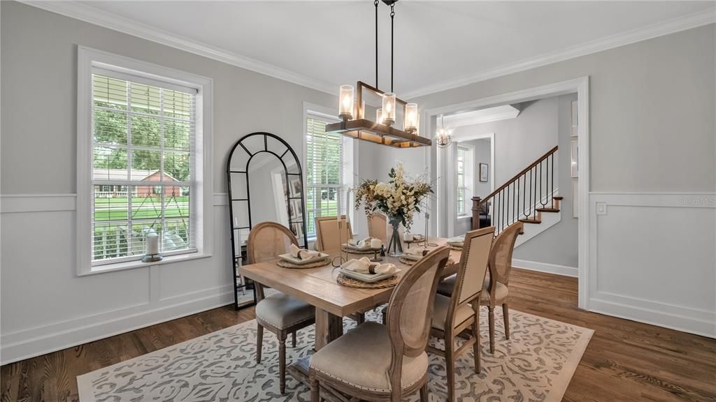 合同活跃: $599,900 (4 贝兹, 2 浴室, 2922 平方英尺)