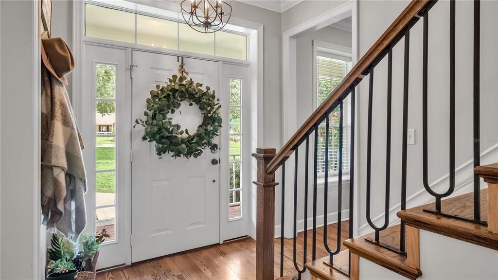 合同活跃: $599,900 (4 贝兹, 2 浴室, 2922 平方英尺)