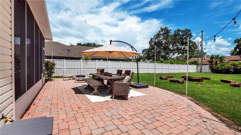 合同活跃: $599,900 (4 贝兹, 2 浴室, 2922 平方英尺)