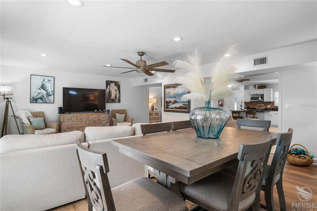 待售: $443,000 (3 贝兹, 2 浴室, 1838 平方英尺)