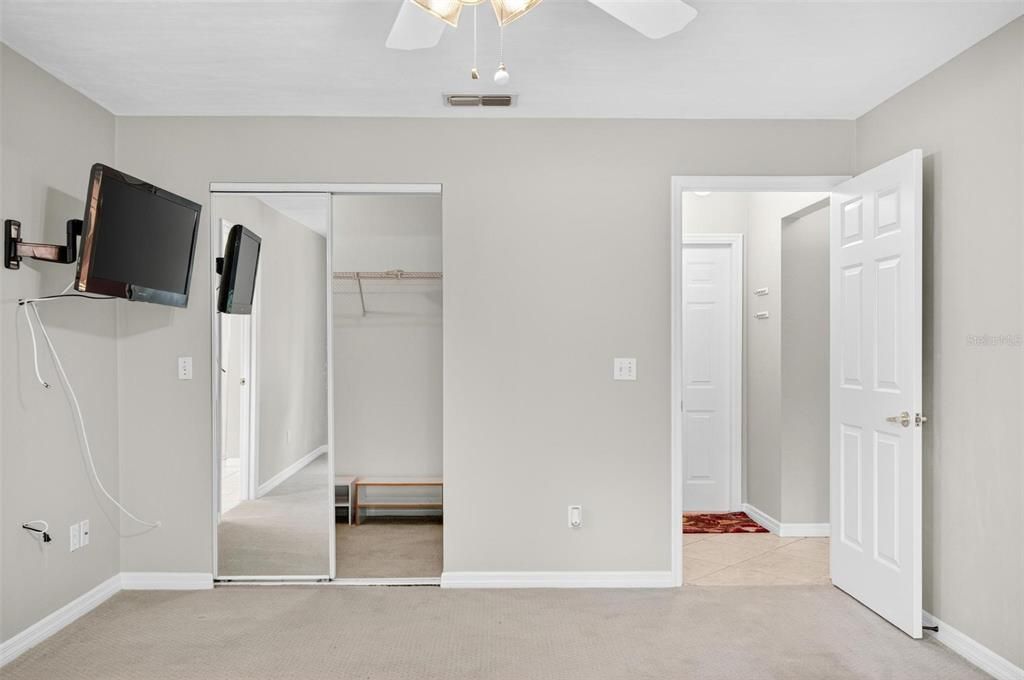 Под контрактом: $289,000 (3 спален, 2 ванн, 1707 Квадратных фут)