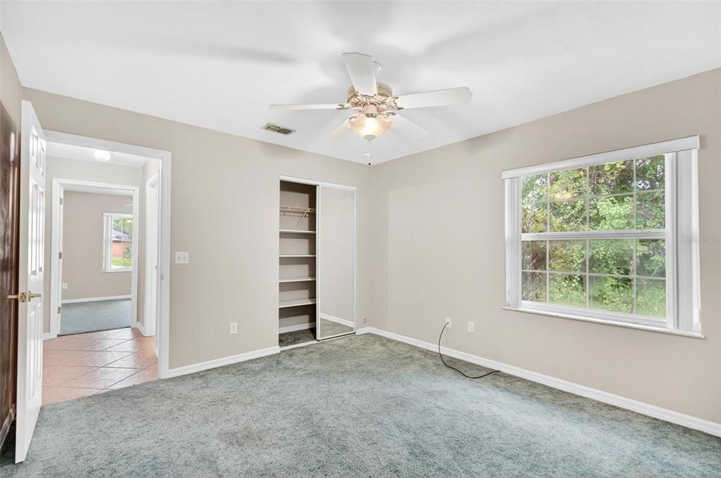 Под контрактом: $289,000 (3 спален, 2 ванн, 1707 Квадратных фут)