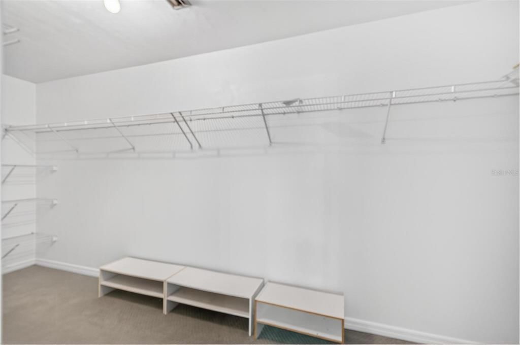 Под контрактом: $289,000 (3 спален, 2 ванн, 1707 Квадратных фут)