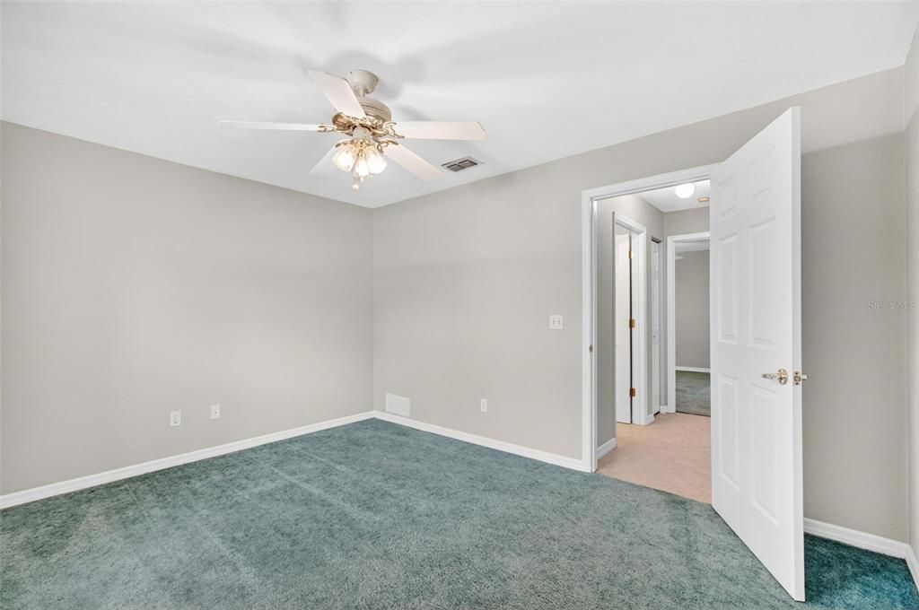 Под контрактом: $289,000 (3 спален, 2 ванн, 1707 Квадратных фут)