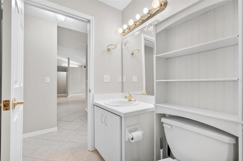 Под контрактом: $289,000 (3 спален, 2 ванн, 1707 Квадратных фут)