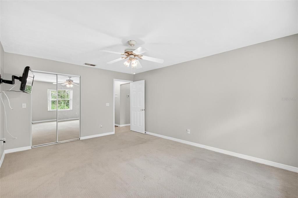 Под контрактом: $289,000 (3 спален, 2 ванн, 1707 Квадратных фут)