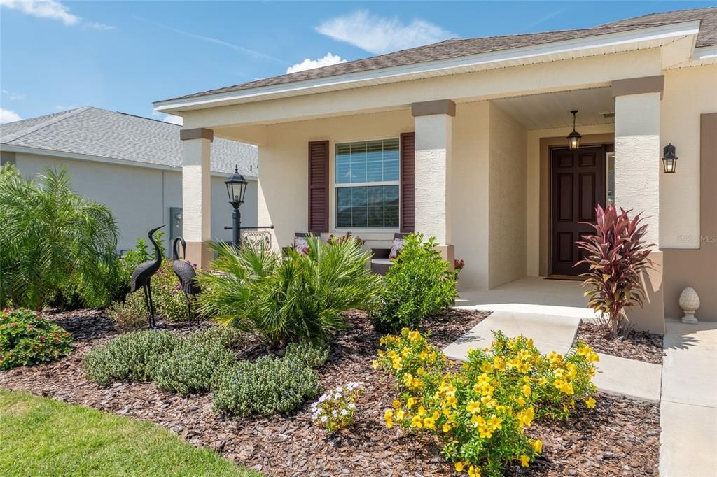 Под контрактом: $334,900 (3 спален, 2 ванн, 1959 Квадратных фут)