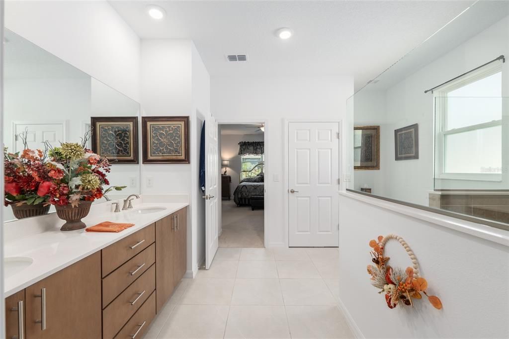 Под контрактом: $334,900 (3 спален, 2 ванн, 1959 Квадратных фут)