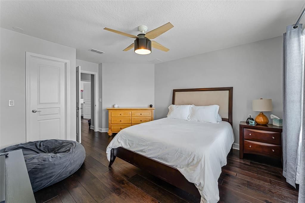 For Sale: $875,000 (5 beds, 3 baths, 3470 Square Feet)