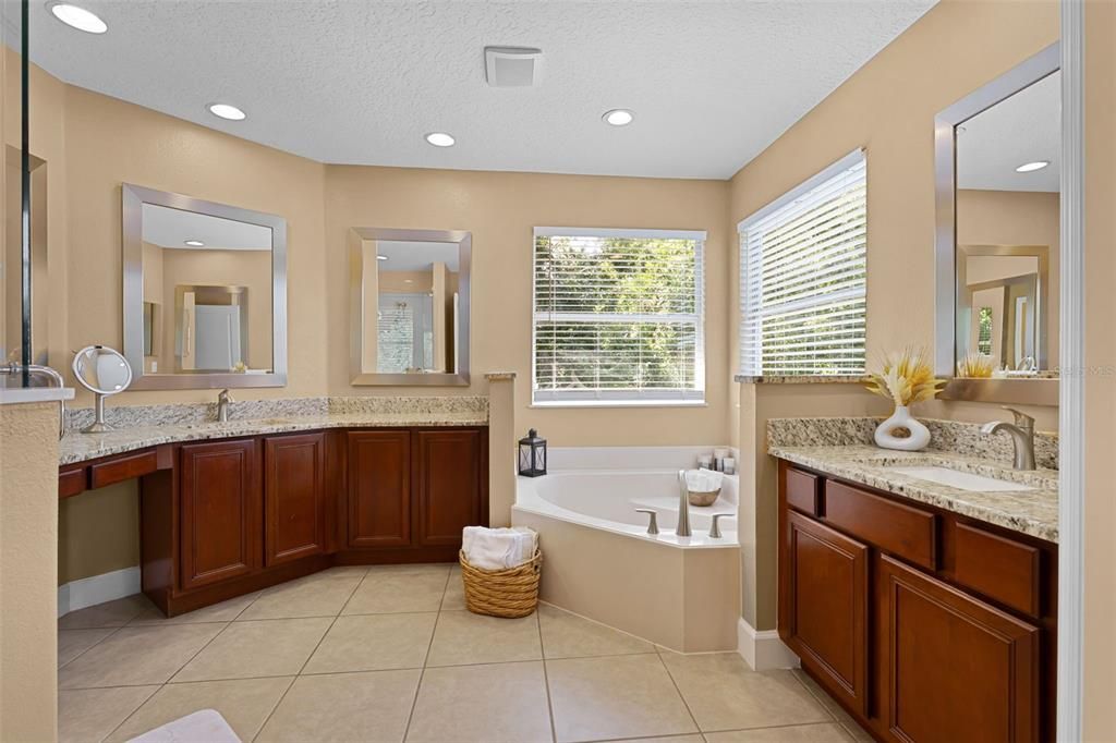 For Sale: $875,000 (5 beds, 3 baths, 3470 Square Feet)