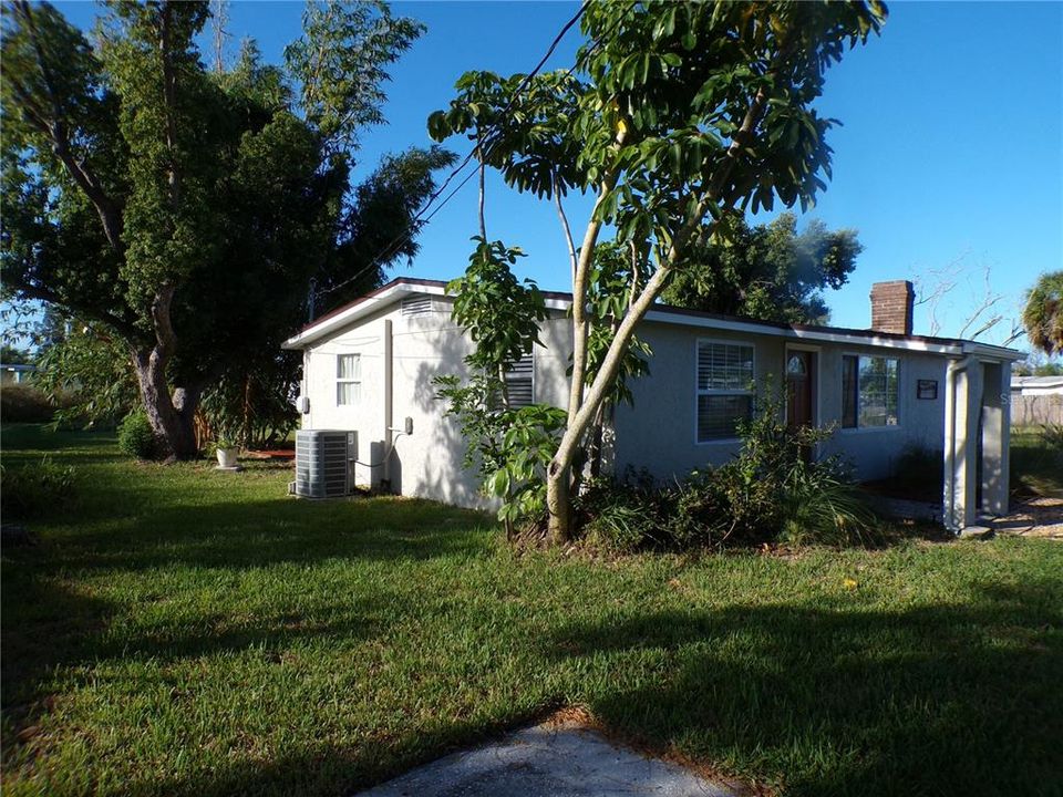 Activo con contrato: $180,000 (3 camas, 1 baños, 1209 Pies cuadrados)