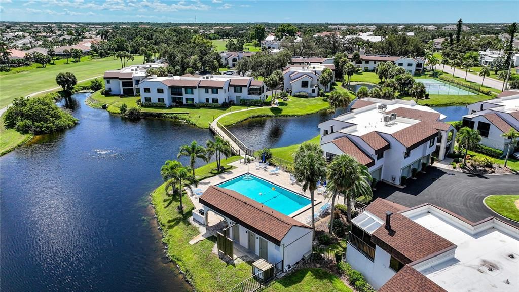 For Sale: $279,000 (2 beds, 2 baths, 1120 Square Feet)