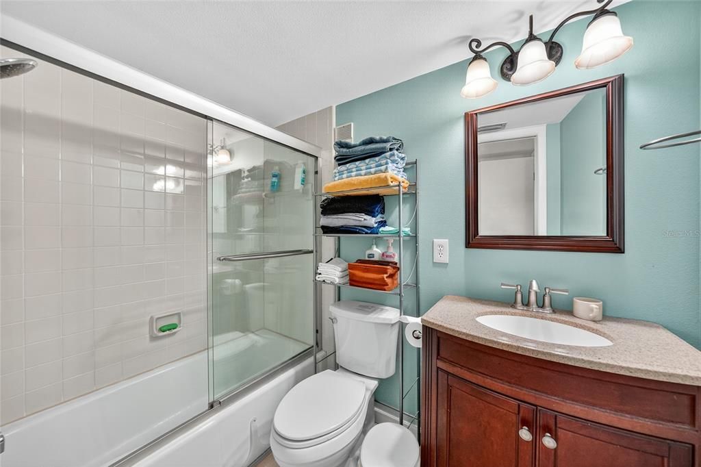 For Sale: $279,000 (2 beds, 2 baths, 1120 Square Feet)