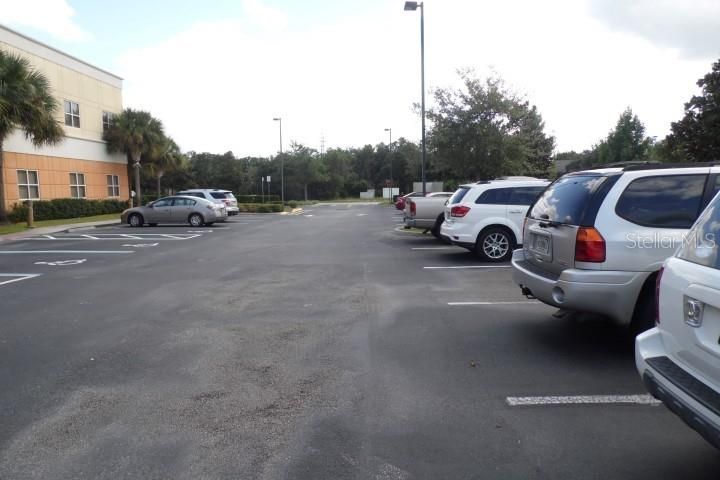 Под контрактом: $195,900 (0 спален, 0 ванн, 905 Квадратных фут)