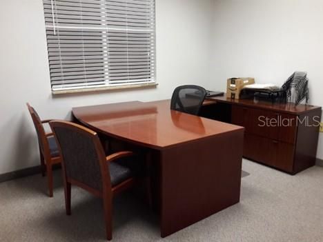 Под контрактом: $195,900 (0 спален, 0 ванн, 905 Квадратных фут)