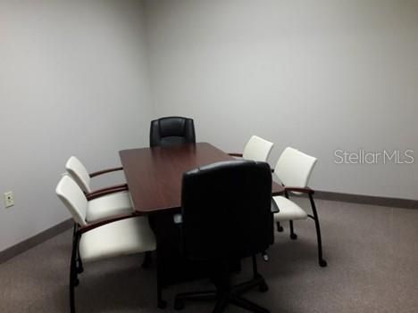 Под контрактом: $195,900 (0 спален, 0 ванн, 905 Квадратных фут)