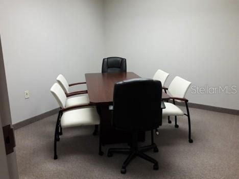 Под контрактом: $195,900 (0 спален, 0 ванн, 905 Квадратных фут)