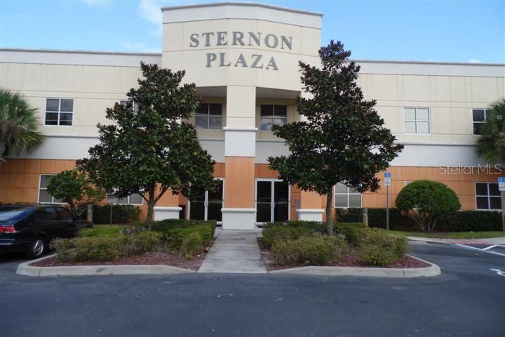 Под контрактом: $195,900 (0 спален, 0 ванн, 905 Квадратных фут)