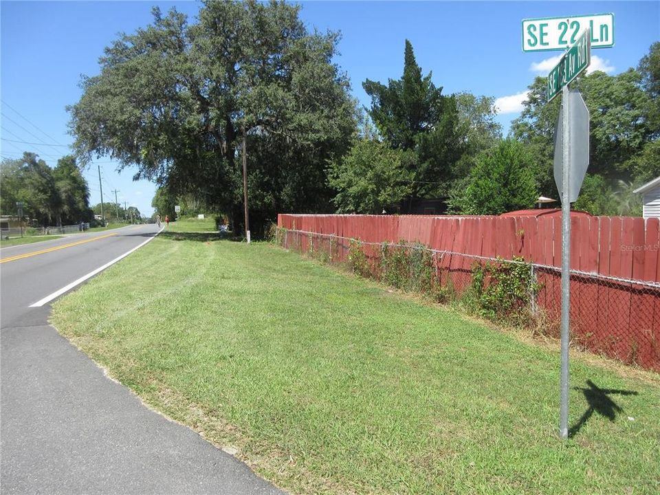 合同活跃: $170,000 (3 贝兹, 2 浴室, 1293 平方英尺)