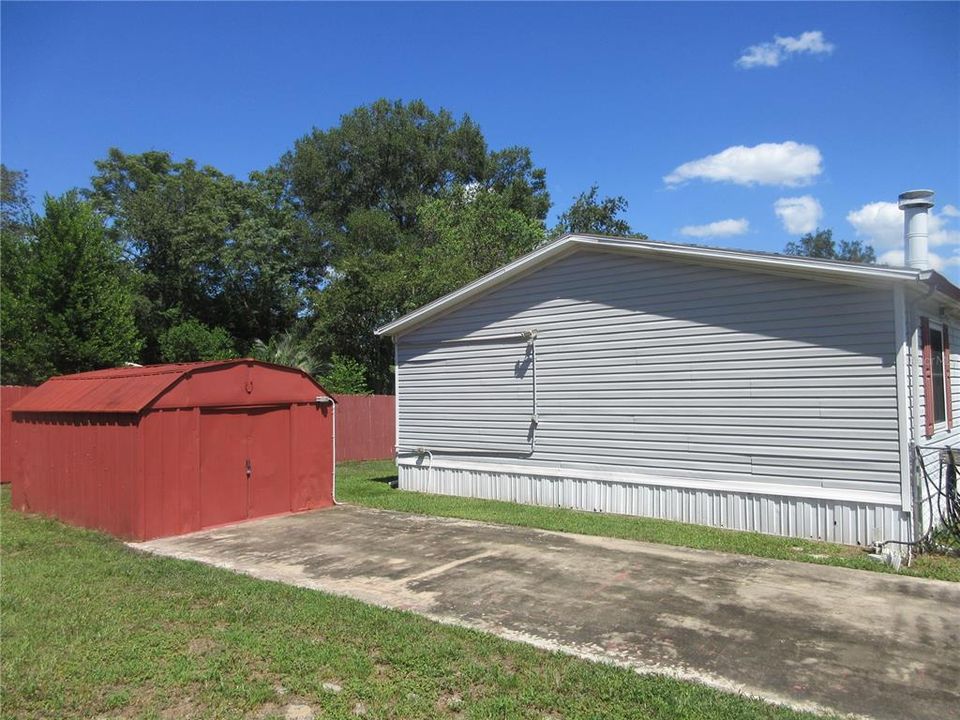 合同活跃: $170,000 (3 贝兹, 2 浴室, 1293 平方英尺)