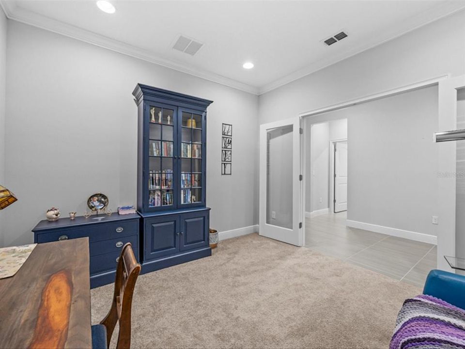 Activo con contrato: $445,000 (3 camas, 3 baños, 2355 Pies cuadrados)