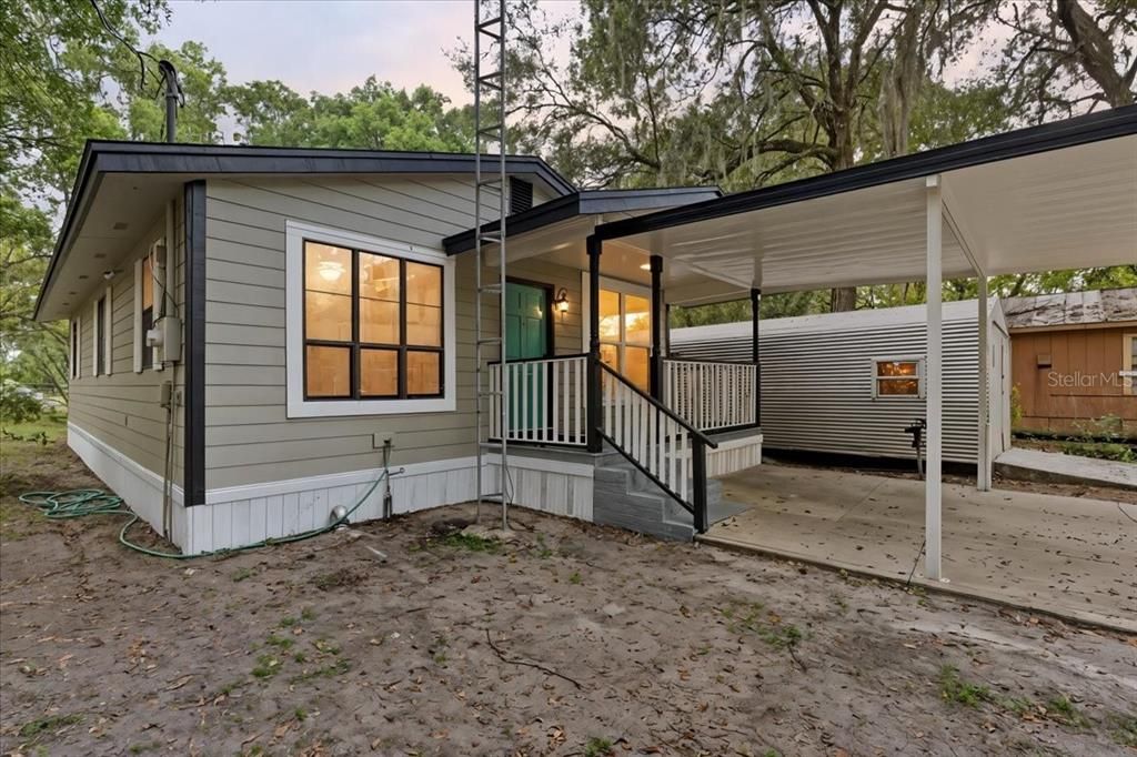 For Sale: $205,000 (3 beds, 2 baths, 1008 Square Feet)