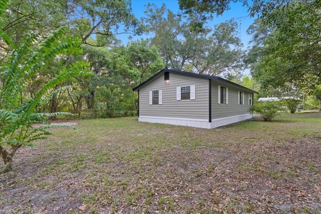 For Sale: $205,000 (3 beds, 2 baths, 1008 Square Feet)