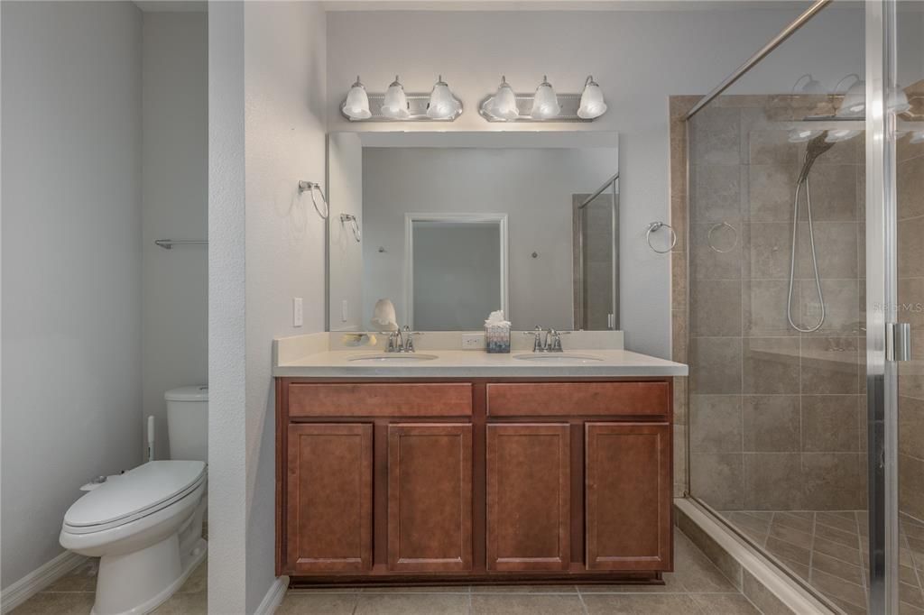 Active With Contract: $445,000 (3 beds, 3 baths, 1820 Square Feet)