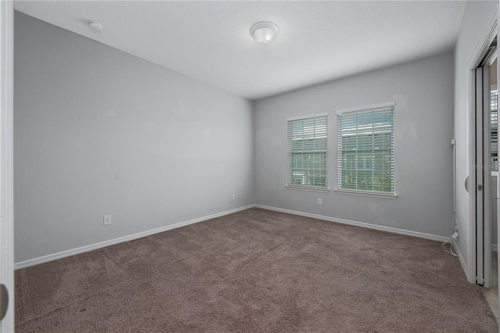 Active With Contract: $445,000 (3 beds, 3 baths, 1820 Square Feet)