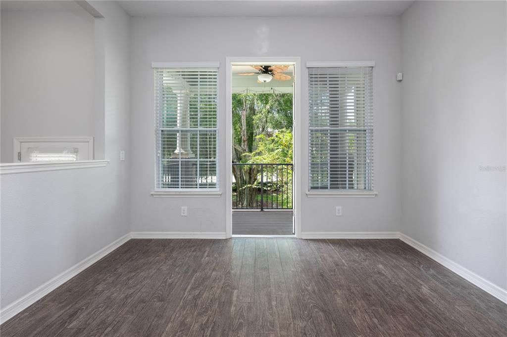 Active With Contract: $445,000 (3 beds, 3 baths, 1820 Square Feet)